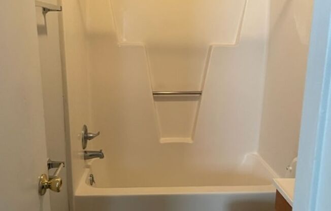 1 bed, 1 bath, 591 sqft, $785, Unit 1600-07