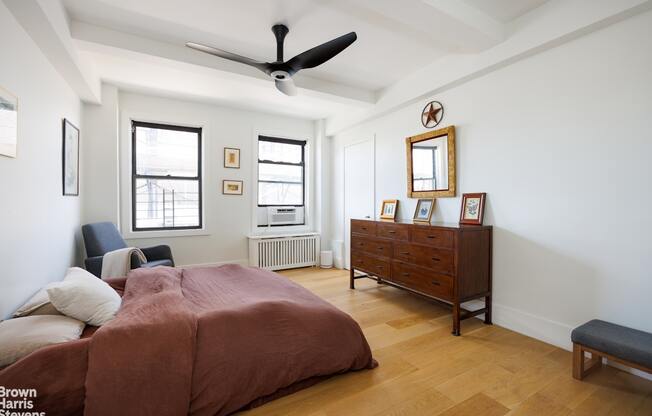 545 W ALT AVE 16