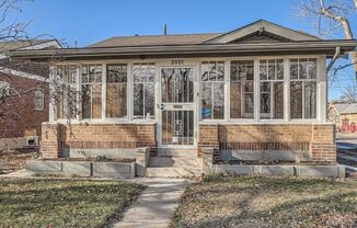 Evolve Real Estate: Charming Bungalow in Platte Park 3 Bed 2 Bath AVAILABLE NOW!