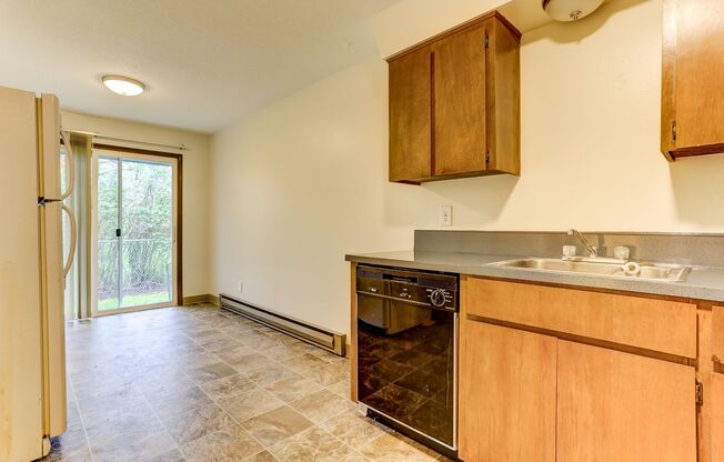 Amber Lantern Apartments