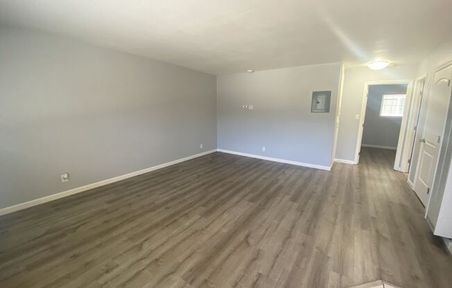 1 bed, 1 bath, 650 sqft, $1,595, Unit O-49