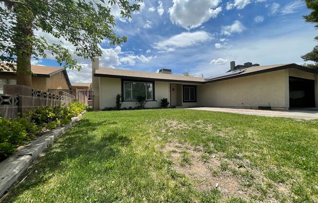 Single story 3 bedrooms 2 bathroom home located in Henderson