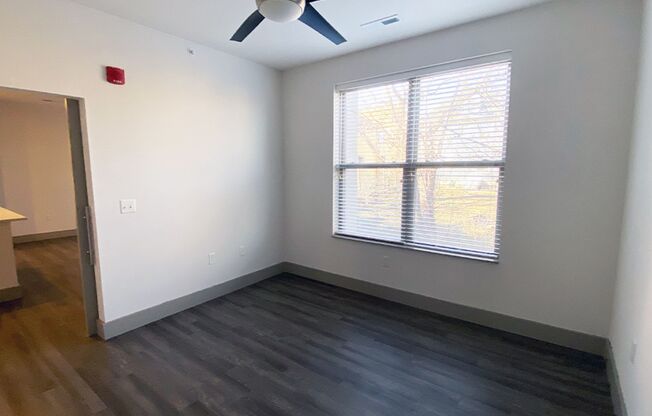 1 bed, 1 bath, 615 sqft, $1,695, Unit 3250-311