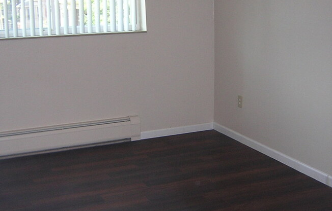 1 bed, 1 bath, 640 sqft, $1,200, Unit 104