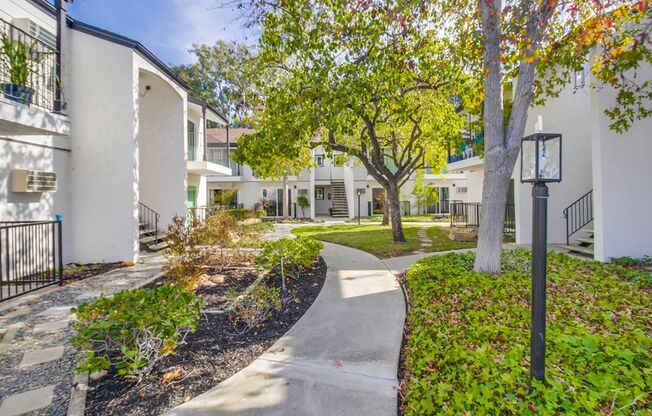 1 bed, 1 bath, 780 sqft, $2,495, Unit 4751-32