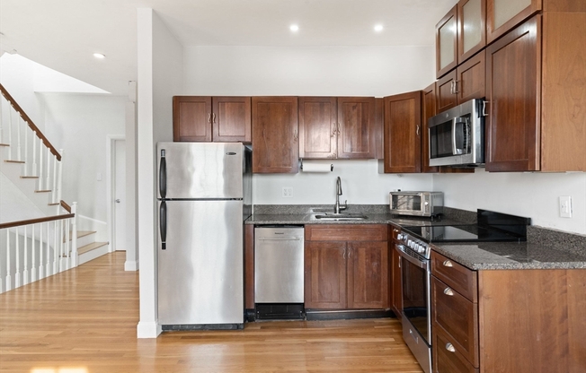 64 W CEDAR ST