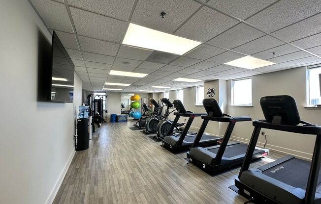 2 beds, 2 baths, $2,250, Unit UNIT 503