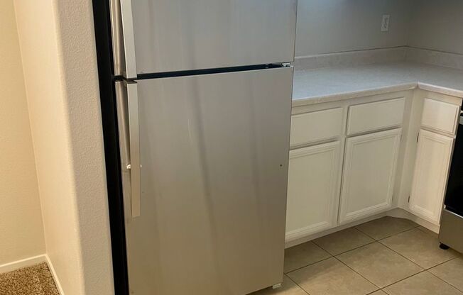 3 beds, 2 baths, $1,695, Unit # 1008