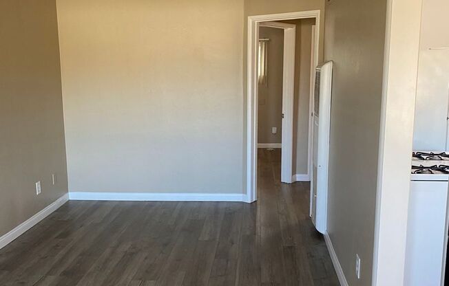 1 bed, 1 bath, $1,695, Unit 08