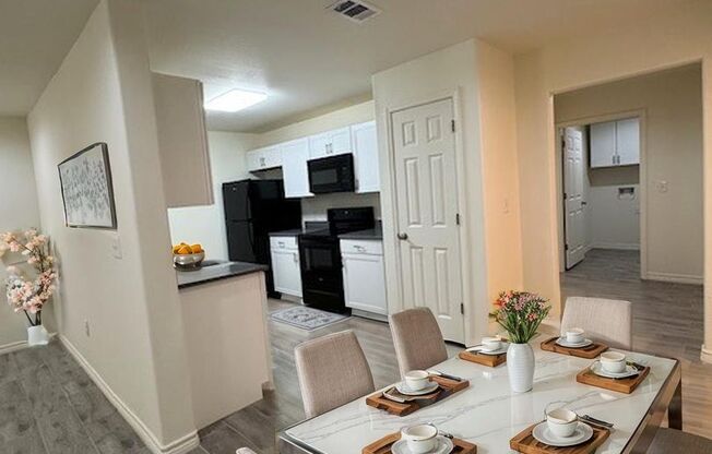 3 beds, 2 baths, 1,300 sqft, $1,675, Unit 163