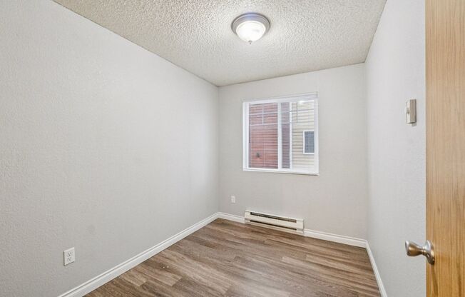 3 beds, 2 baths, 643 sqft, $2,000, Unit A306