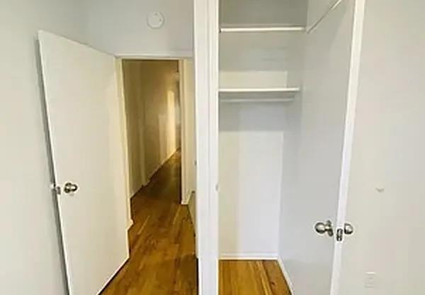 3 beds, 1 bath, $3,400, Unit 3