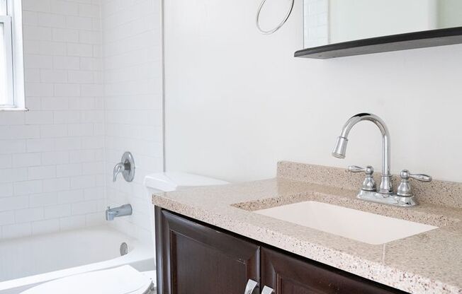 1 bed, 1 bath, 550 sqft, $1,675, Unit 4738-3C