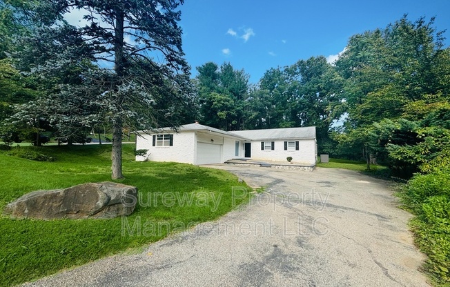 605 HEATHER LN