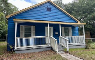 Downtown Wilmington - Bungalow Style - 2BD/1BA