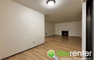 Comfortable Upstairs 2 Bedroom 2 Bath Rental in Private Community Near Fircrest!