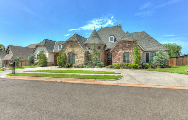 Luxury Living in Rosecreek – 4-Bedroom Home in Deer Creek Schools!