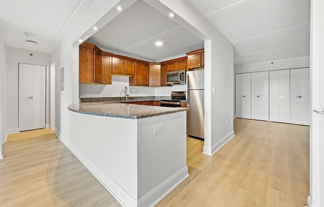 1 bed, 1 bath, 1,125 sqft, $3,000, Unit 205