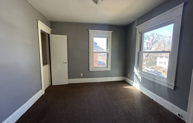 3 beds, 1 bath, 1,200 sqft, $1,500, Unit 2