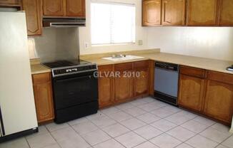 5208 GDN LN