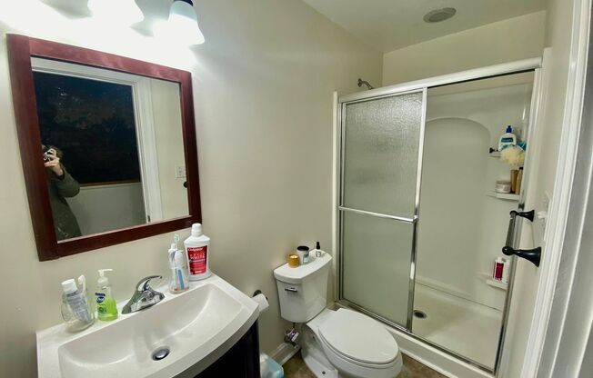 4 beds, 2 baths, 2,000 sqft, $2,200, Unit Front / A
