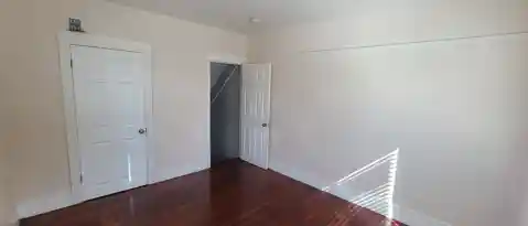 1907 70 AVE