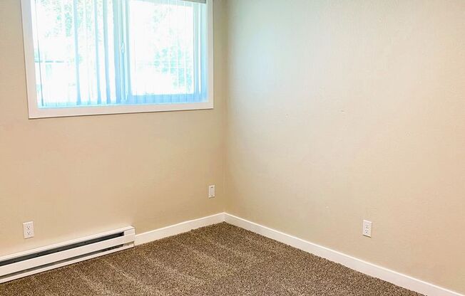 2 beds, 1 bath, 830 sqft, $1,435, Unit P-248