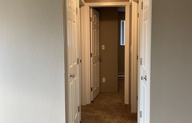 2 beds, 1 bath, 830 sqft, $1,220, Unit J-230