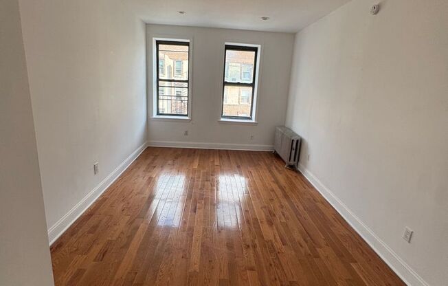 9-15 Post Avenue