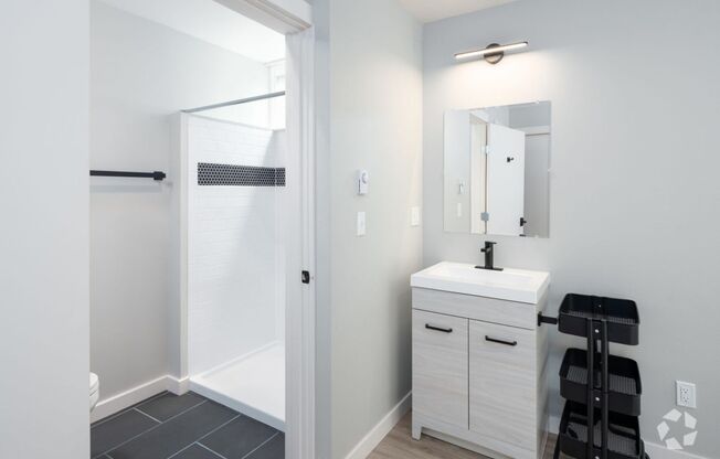 Studio, 1 bath, 240 sqft, $1,450, Unit 501
