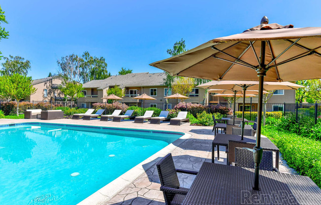Poolside Dining Tables at The Seasons Apartments, California