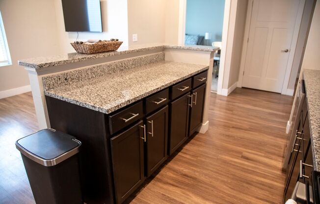 2 beds, 2 baths, $1,950