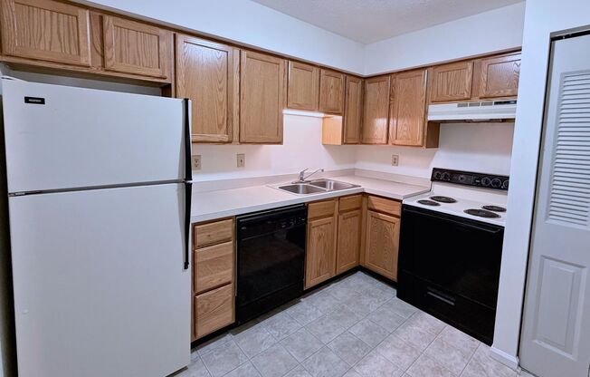 2 beds, 1.5 baths, 1,050 sqft, $1,185, Unit 156