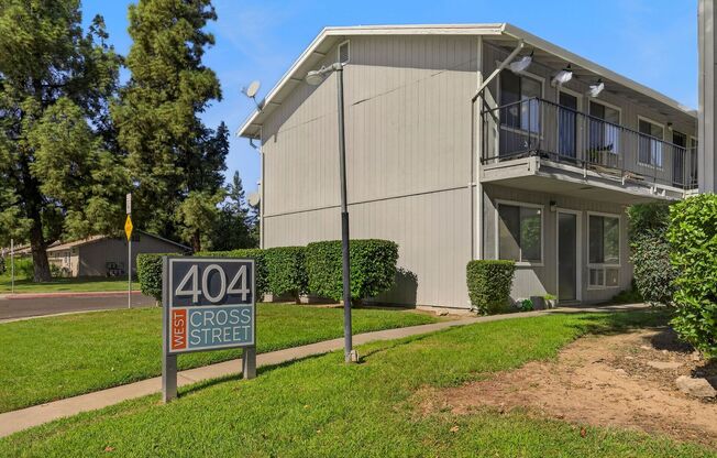 404 W. Cross St.