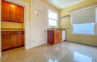 2 beds, 1 bath, $3,900, Unit 1037 Sanchez Street