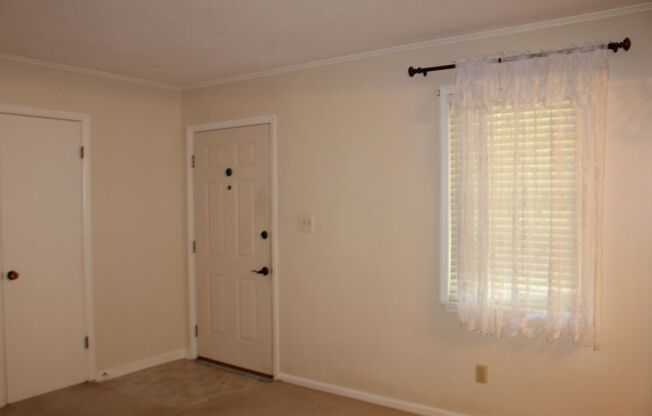 3 Bedroom 2 Bath W/ Garage Hephzibah!