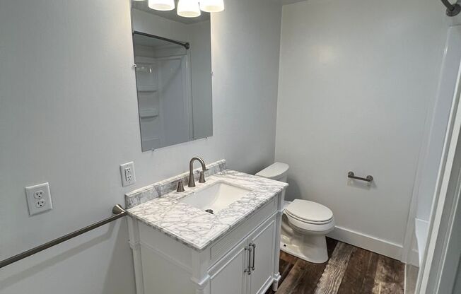 2 beds, 1 bath, $995, Unit 1124 N 21st St - 1A