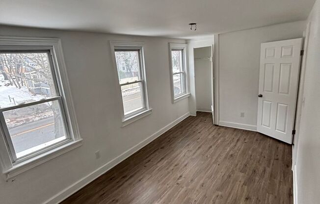882 Quinnipiac Ave