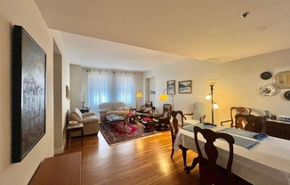 3 beds, 2 baths, 1,291 sqft, $5,800, Unit 402