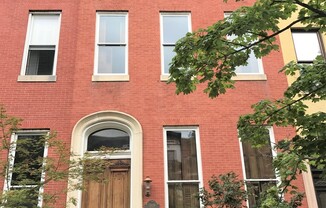 Charming 2 Bedroom/2 Bathroom Apartment in Bolton Hill, MD!