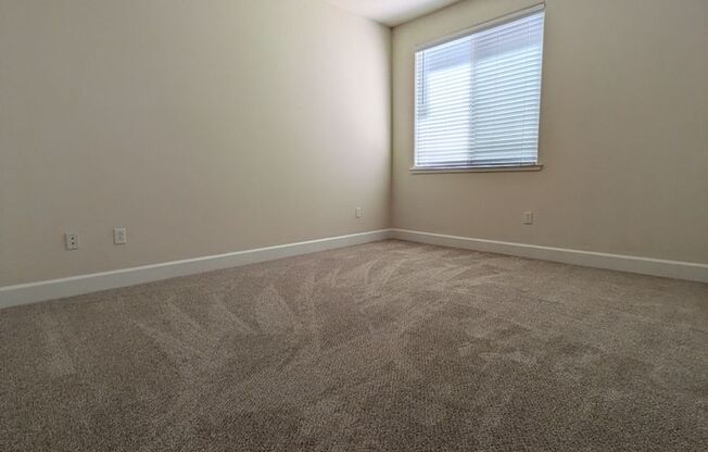 2 beds, 2 baths, 1,129 sqft, $2,450, Unit 1417