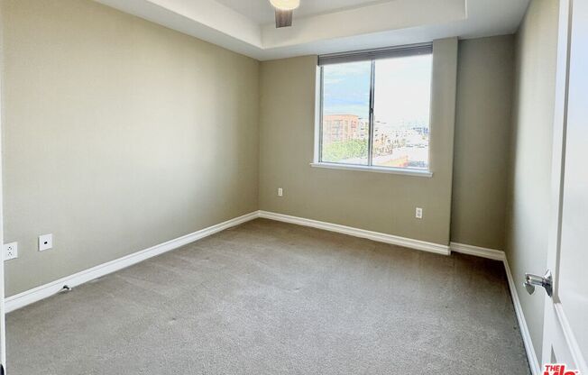 2 beds, 2 baths, 1,290 sqft, $3,700, Unit 439