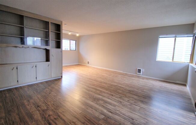 Summit 1717 Apartments