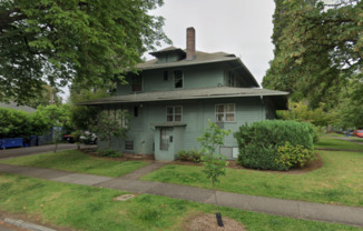 Freshly Updated! 1 Bedroom Apartment With Shared Bathroom