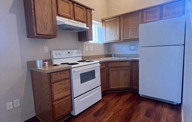 1 bed, 1 bath, 506 sqft, $1,300, Unit B