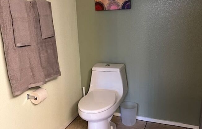 1 bed, 1 bath, $1,600