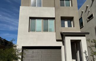 Stunning New 4/BD 3.5 BA Home with Private Rooftop Patio & Las Vegas Strip Views