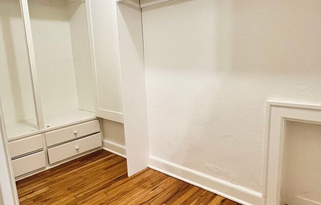 Studio, 1 bath, 467 sqft, $1,025, Unit 209