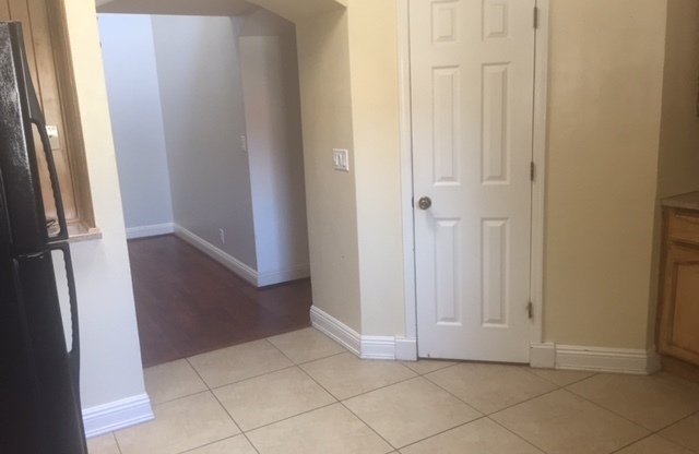 3 beds, 2 baths, $2,000