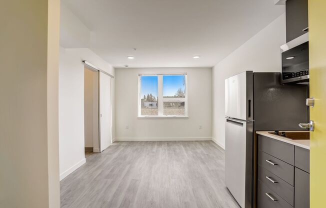 Studio, 1 bath, 252 sqft, $1,180, Unit 202